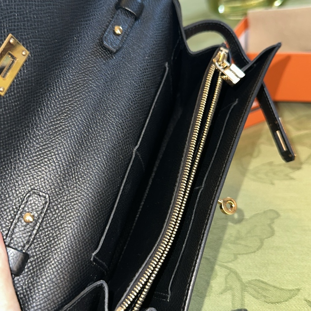 Hermes’ Kelly To Go - Picture 9 of 13